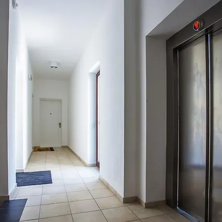 Apartamento In Bastova
