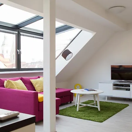 Apartamento In Bastova Bratislava